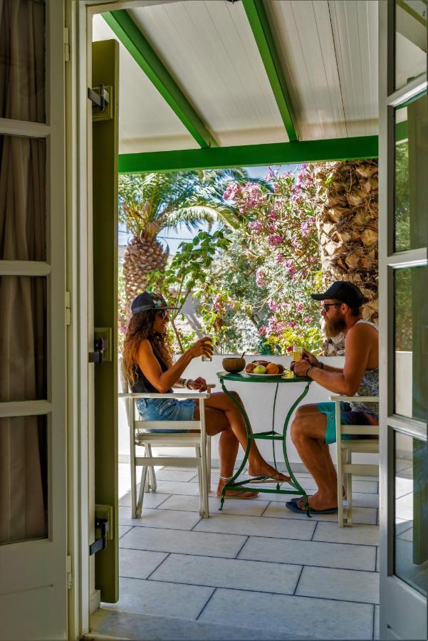 Studios Vrettos Beachfront Hotel Pláka Zewnętrze zdjęcie