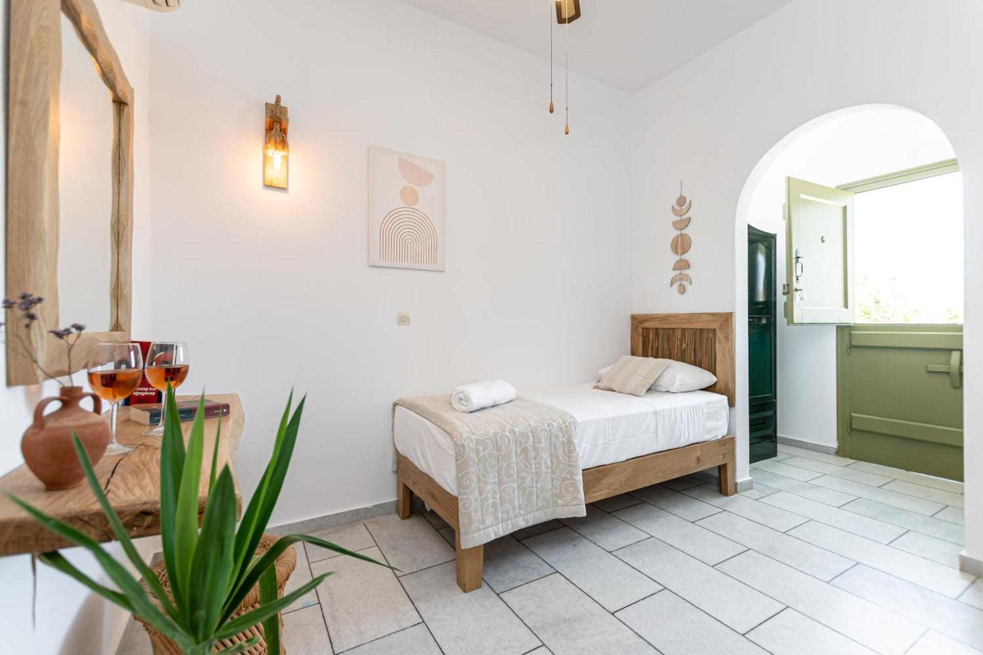 Studios Vrettos Beachfront Hotel Pláka Zewnętrze zdjęcie