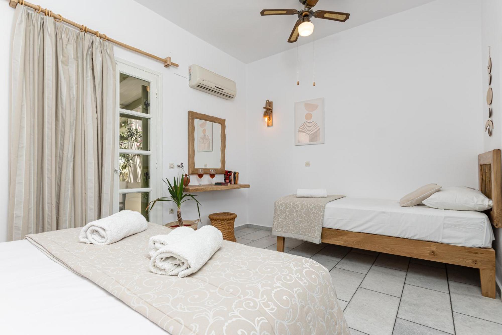 Studios Vrettos Beachfront Hotel Pláka Zewnętrze zdjęcie