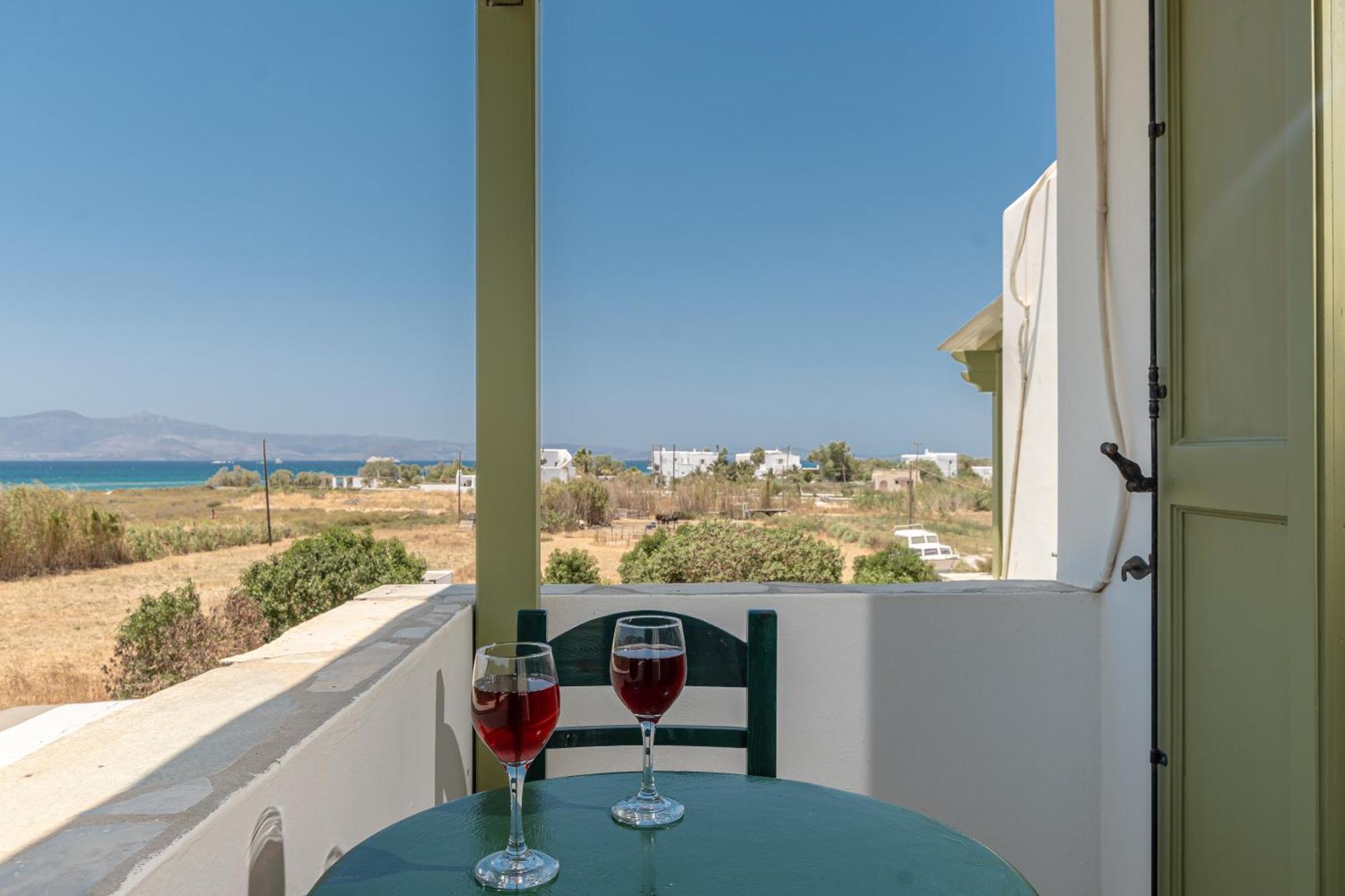 Studios Vrettos Beachfront Hotel Pláka Zewnętrze zdjęcie