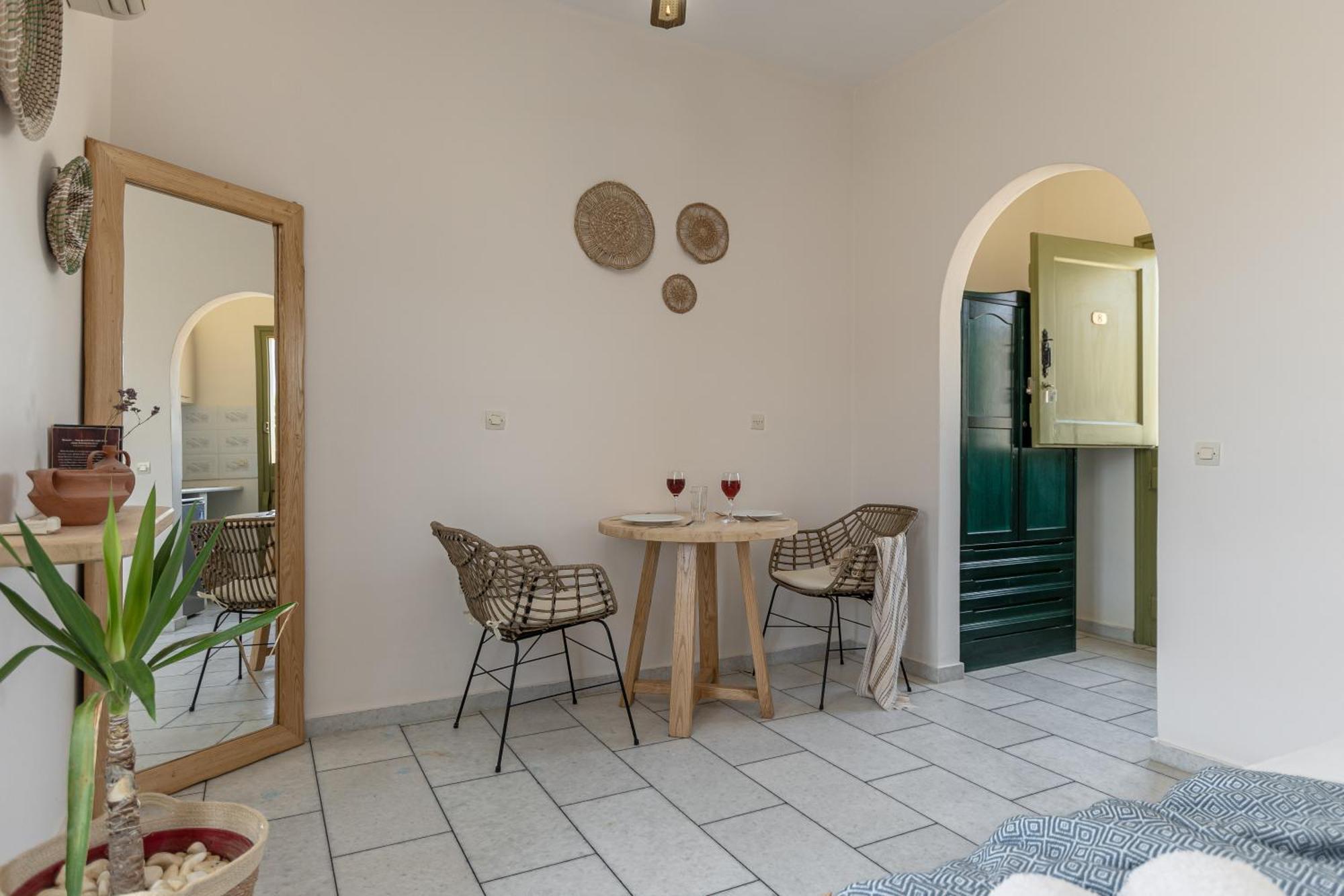Studios Vrettos Beachfront Hotel Pláka Zewnętrze zdjęcie